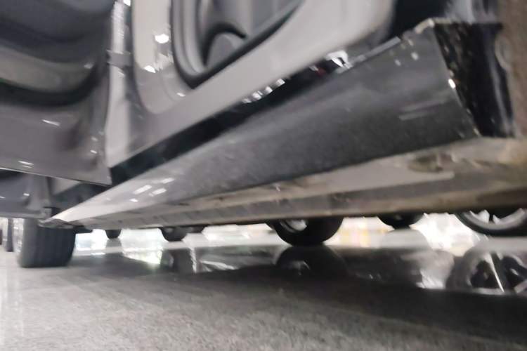 Used Leapmotor Lafa5 2026 Model 515 Max Left Side Sill