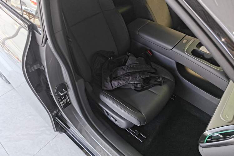 Used Leapmotor Lafa5 2026 Model 515 Pro Right Front Seat