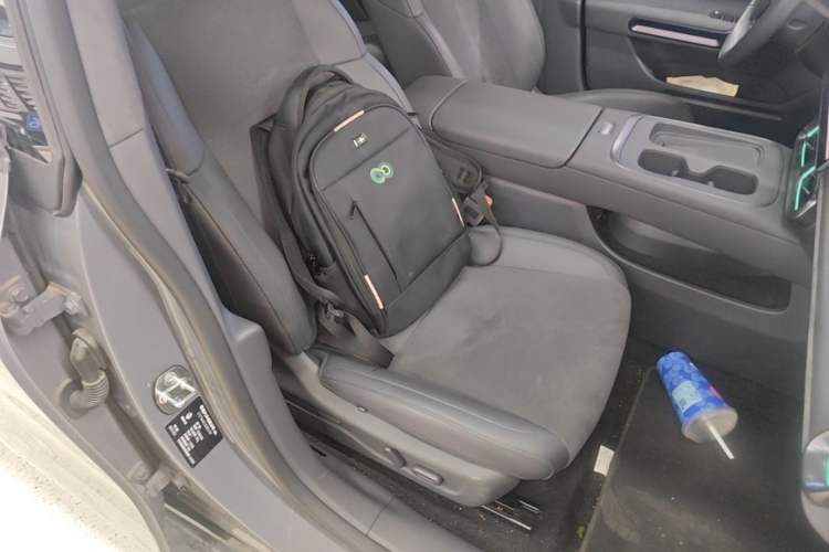 Used Leapmotor Lafa5 2026 Model 515 Max Right Front Seat