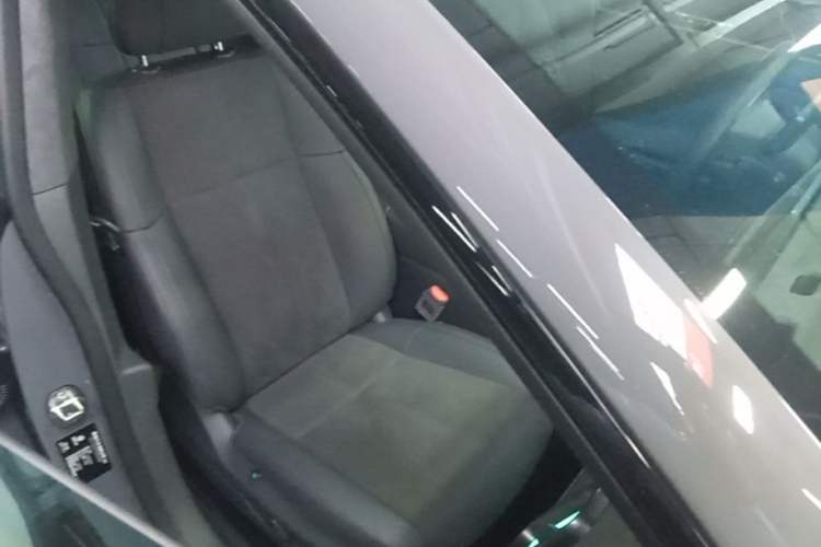 Used Leapmotor Lafa5 2026 Model 515 Max Right Front Seat