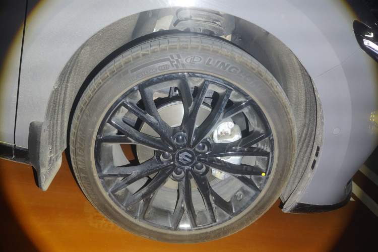 Used Leapmotor Lafa5 2026 Model 605 Max Right Front Wheel Hub