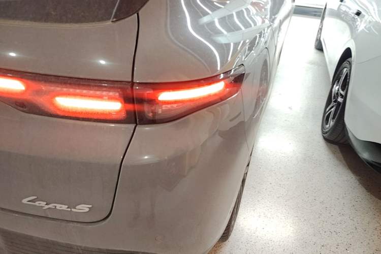 Used Leapmotor Lafa5 2026 Model 515 Max Right Rear Taillight