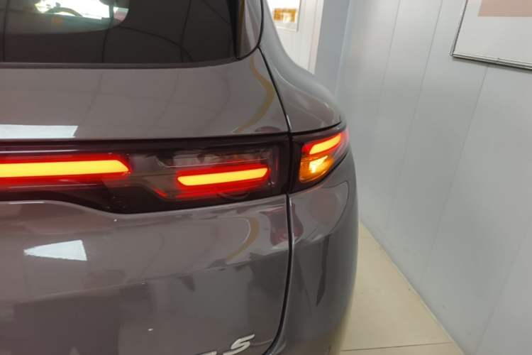 Used Leapmotor Lafa5 2026 Model 515 Max Right Rear Taillight