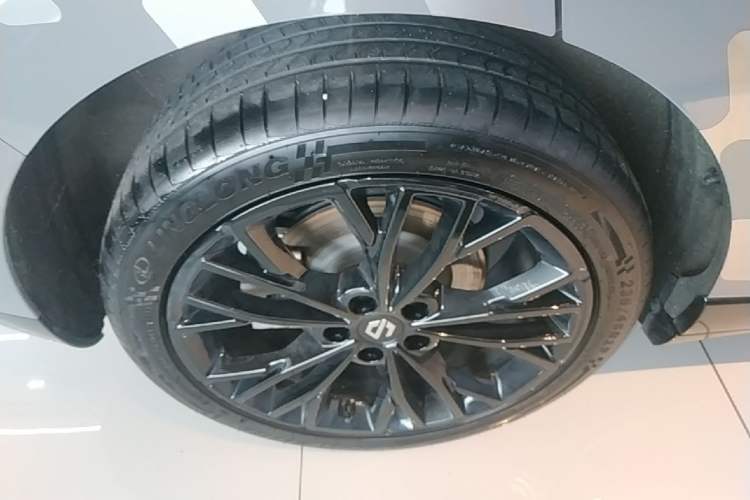 Used Leapmotor Lafa5 2026 Model 515 Max Right Rear Wheel Hub