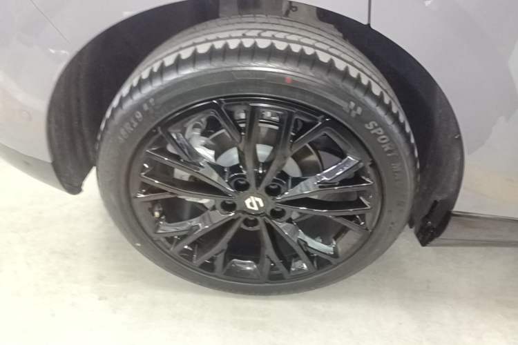 Used Leapmotor Lafa5 2026 Model 515 Max Right Rear Wheel Hub
