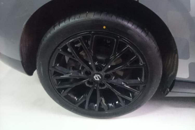 Used Leapmotor Lafa5 2026 Model 515 Max Right Rear Wheel Hub