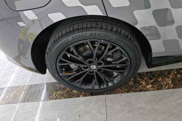 Used Leapmotor Lafa5 2026 Model 515 Max Right Rear Wheel Hub