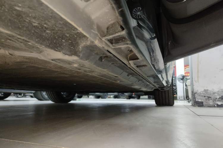 Used Leapmotor Lafa5 2026 Model 515 Max Right Side Sill