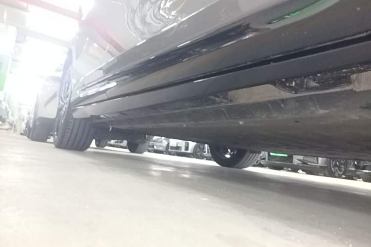 Used Leapmotor Lafa5 2026 Model 515 Max Right Side Sill