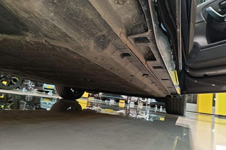 Used Leapmotor Lafa5 2026 Model 515 Max Right Side Sill