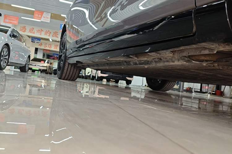 Used Leapmotor Lafa5 2026 Model 515 Max Right Side Sill