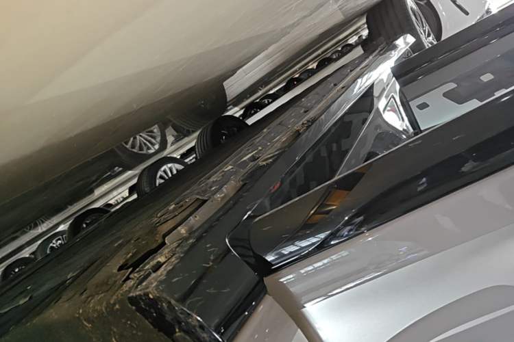 Used Leapmotor Lafa5 2026 Model 515 Max Right Side Sill