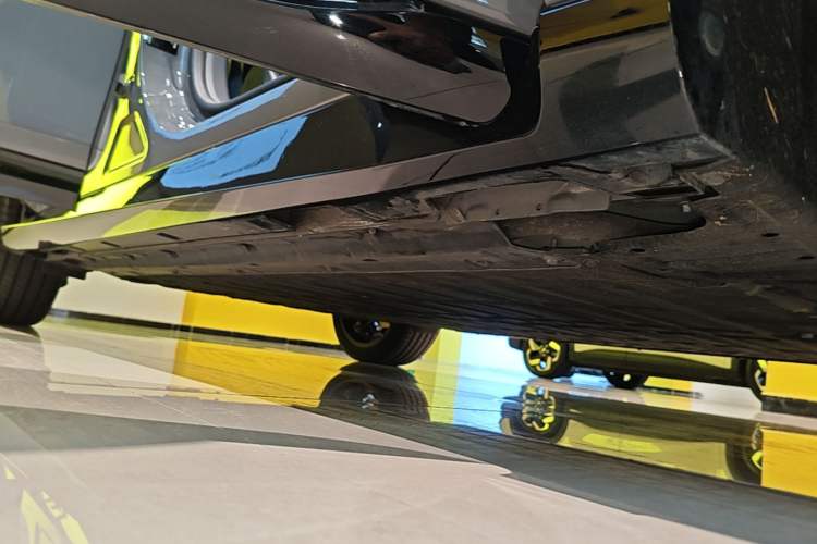 Used Leapmotor Lafa5 2026 Model 515 Max Right Side Sill