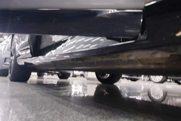 Used Leapmotor Lafa5 2026 Model 515 Max Right Side Sill