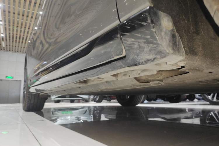Used Leapmotor Lafa5 2026 Model 515 Max Right Side Sill