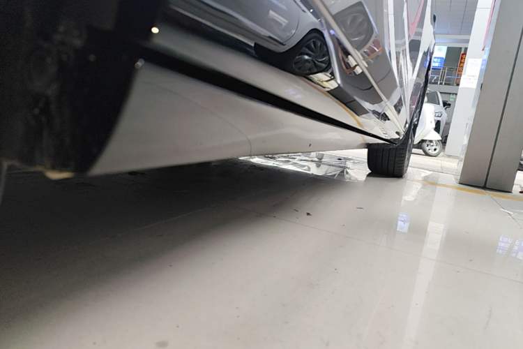 Used Leapmotor Lafa5 2026 Model 605 Pro Right Side Sill