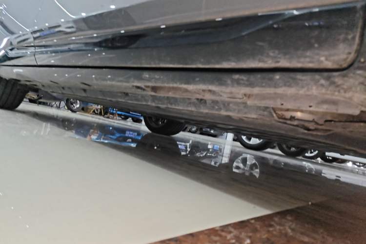 Used Leapmotor Lafa5 2026 Model 605 Max Right Side Sill