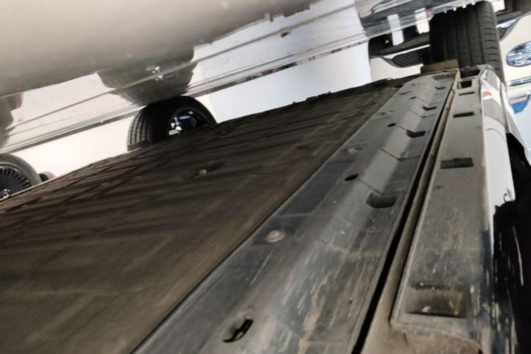 Used Leapmotor Lafa5 2026 Model 515 Max Right Side Sill