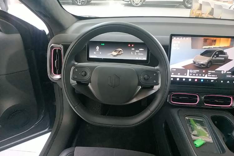 Used Leapmotor Lafa5 2026 Model 515 Max Steering Wheel