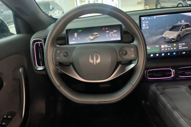Used Leapmotor Lafa5 2026 Model 515 Max Steering Wheel
