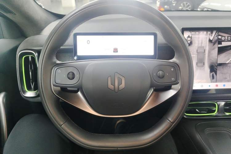Used Leapmotor Lafa5 2026 Model 515 Max Steering Wheel