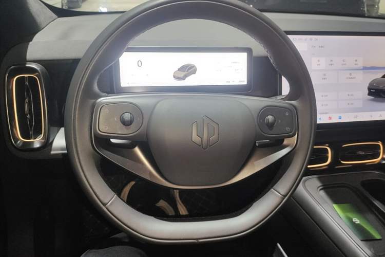 Used Leapmotor Lafa5 2026 Model 515 Max Steering Wheel