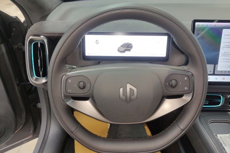 Used Leapmotor Lafa5 2026 Model 515 Max Steering Wheel