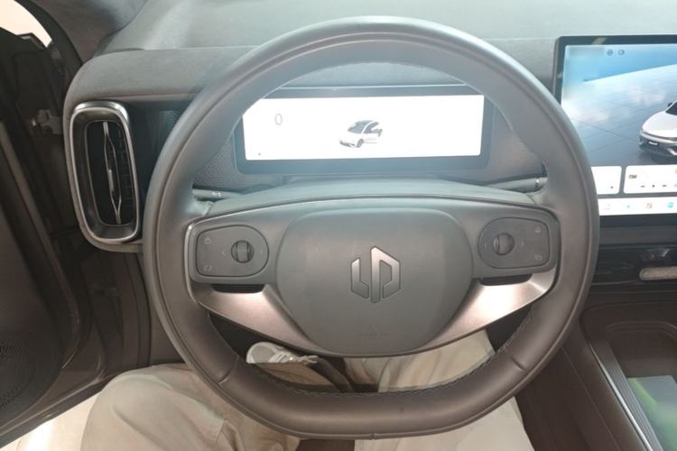 Used Leapmotor Lafa5 2026 Model 515 Max Steering Wheel