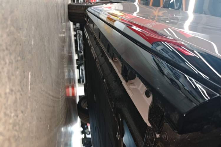Used Leapmotor Lafa5 2026 Model 605 Pro Left Side Sill