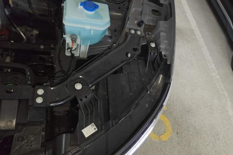 Used Leapmotor Lafa5 2026 Model 515 Pro Engine Bay Left