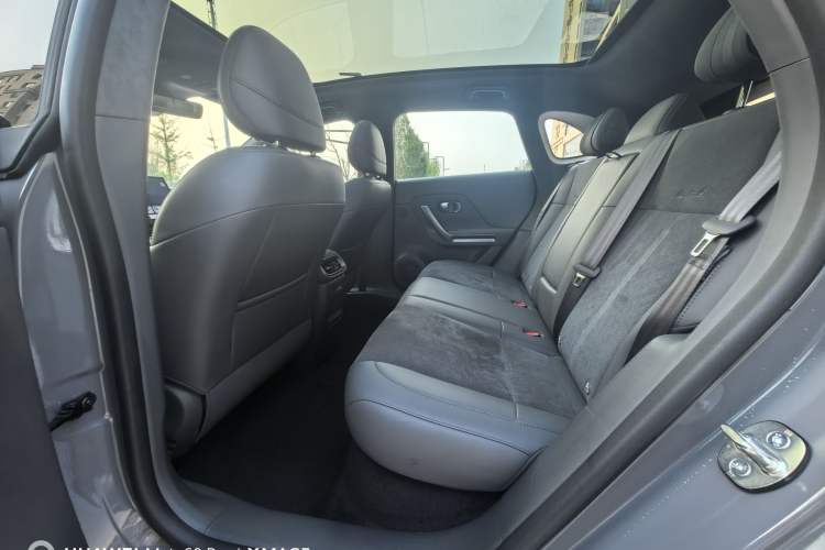 Used Leapmotor Lafa5 2026 Model 515 Max Interior 4