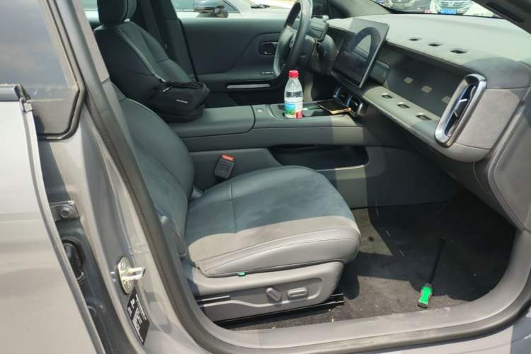 Used Leapmotor Lafa5 2026 Model 515 Max Right Front Seat