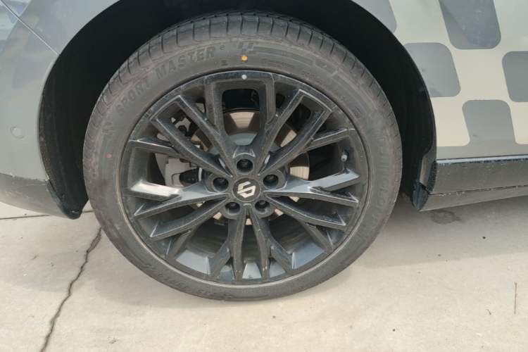 Used Leapmotor Lafa5 2026 Model 515 Max Right Rear Wheel Hub