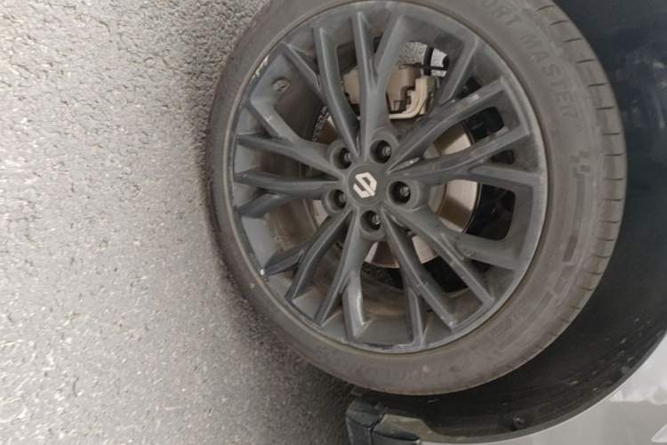 Used Leapmotor Lafa5 2026 Model 515 Max Right Rear Wheel Hub