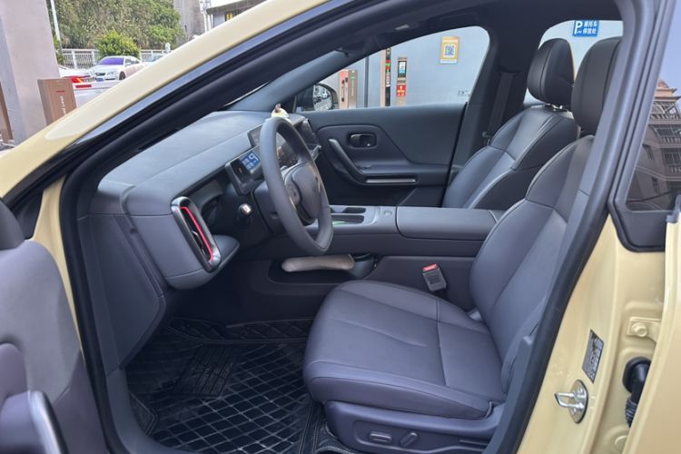Used Leapmotor Lafa5 2026 Model 605 Max Interior 1