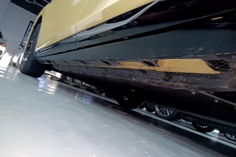 Used Leapmotor Lafa5 2026 Model 605 Max Left Side Sill