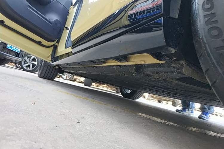 Used Leapmotor Lafa5 2026 Model 515 Pro Left Side Sill