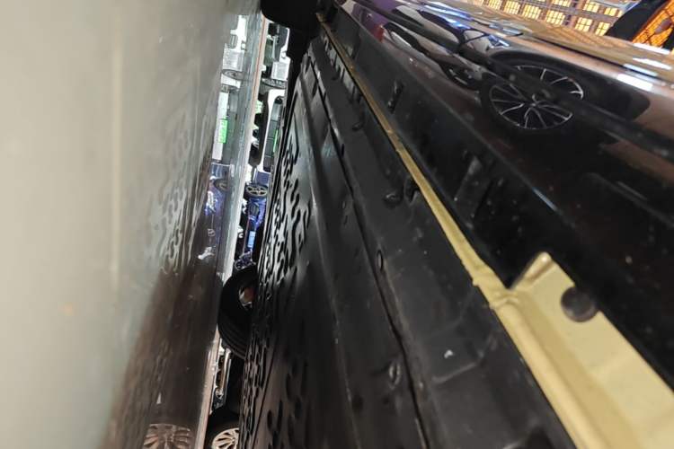 Used Leapmotor Lafa5 2026 Model 605 Max Left Side Sill