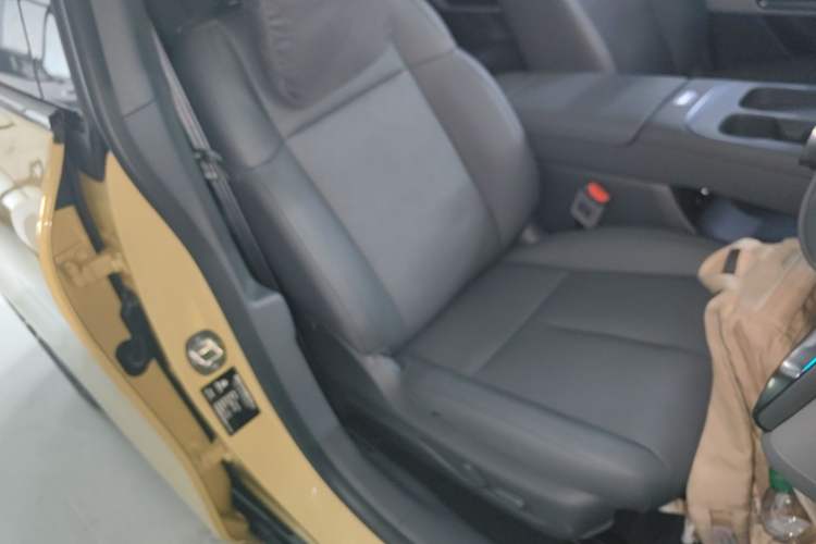 Used Leapmotor Lafa5 2026 Model 605 Max Right Front Seat