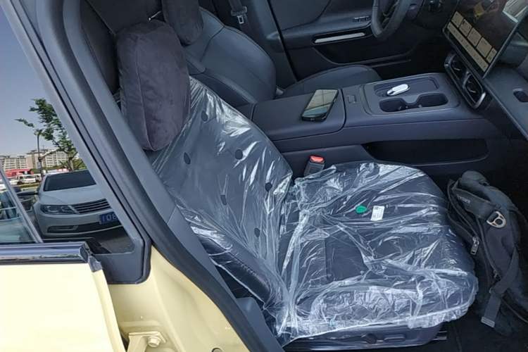 Used Leapmotor Lafa5 2026 Model 515 Pro Right Front Seat