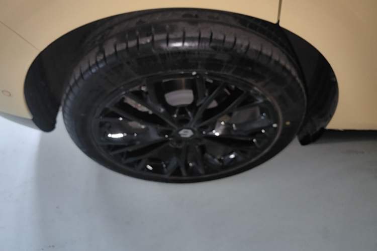 Used Leapmotor Lafa5 2026 Model 605 Max Right Rear Wheel Hub