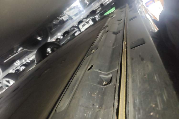 Used Leapmotor Lafa5 2026 Model 605 Max Right Side Sill