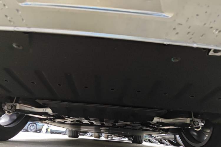 Used Leapmotor D19 2026 Pure Electric 720 Smart Luxury Edition Six-Seat Chassis Rear