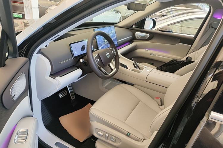 Used Leapmotor D19 2026 Range-Extended 500 Smart Luxury Edition Six-Seat Driver Seat