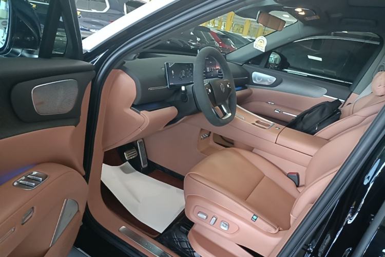 Used Leapmotor D19 2026 Pure Electric 720 Smart Luxury Edition Six-Seat Driver Seat