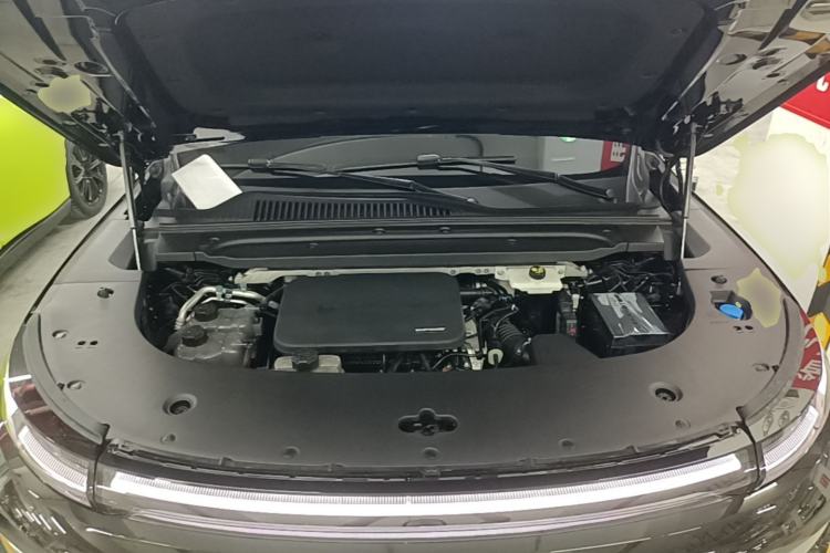 Used Leapmotor D19 2026 Range-Extended 500 Smart Luxury Edition Six-Seat Engine Bay