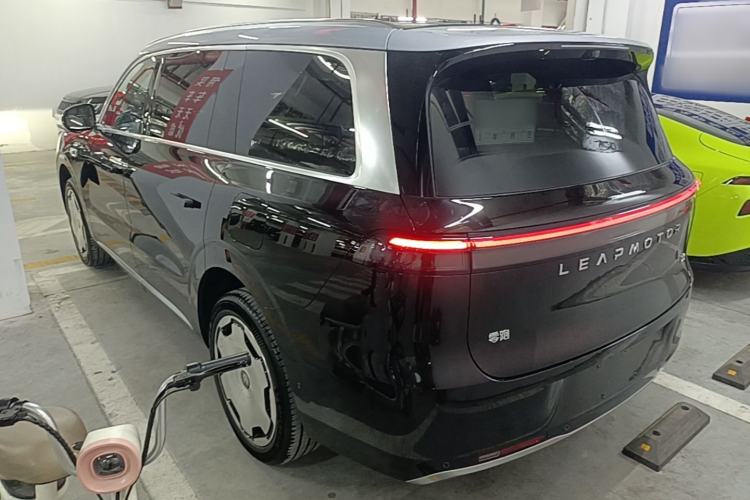 Used Leapmotor D19 2026 Range-Extended 500 Smart Luxury Edition Six-Seat Exterior 2