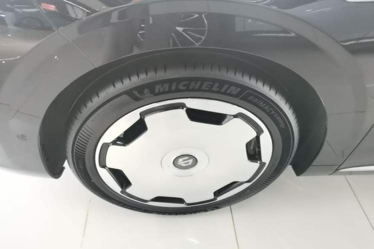 Used Leapmotor D19 2026 Range-Extended 500 Smart Luxury Edition Six-Seat Exterior 4