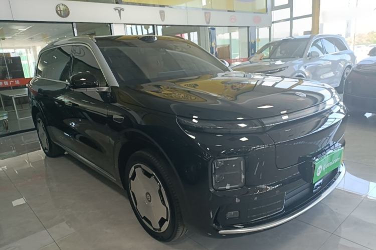 Used Leapmotor D19 2026 Pure Electric 720 Smart Luxury Edition Six-Seat Front Right 45 Deg