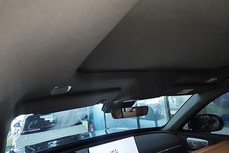 Used Leapmotor D19 2026 Pure Electric 720 Smart Luxury Edition Six-Seat Headliner